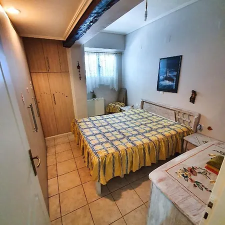 Manolis House Holiday home