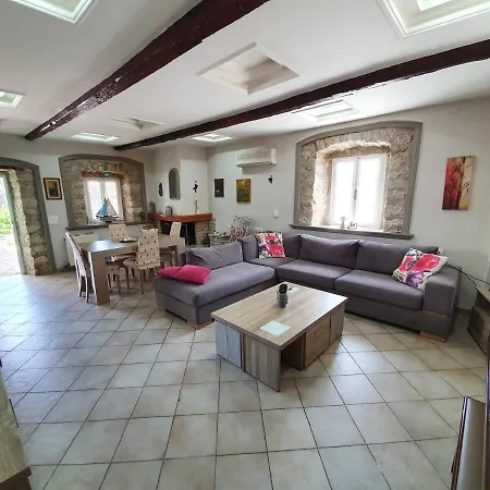 Manolis House * Lefkada City